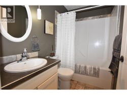 main bath main floor - 