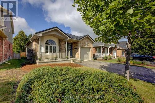 952 Gzowski Street, Centre Wellington (Fergus), ON 