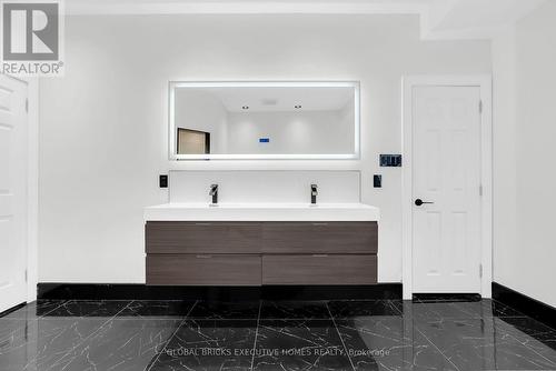 2169 Bonfield Court, Burlington, ON 