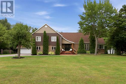 86 Palomino DR  Sault Ste. Marie, ON P6A 6K4