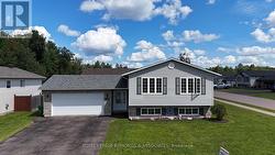 47 WINFIELD STREET  Petawawa, ON K8H 0A2