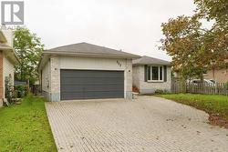 117 ROSE STREET  Barrie, ON L4M 2T6