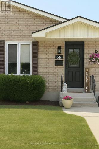 69 BRANLYN CRESCENT  Brantford, ON N3P 2A1