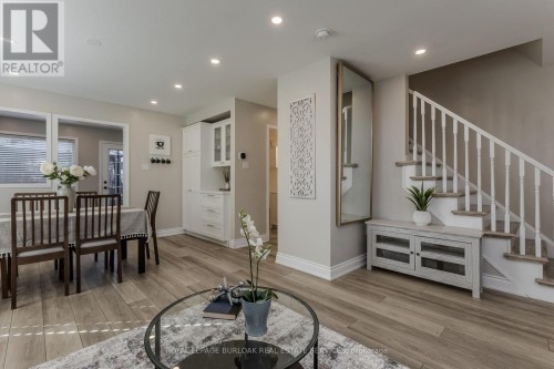 5190 Wood Crescent, Burlington, ON 