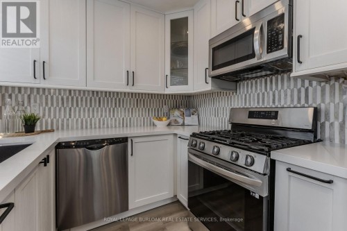 5190 Wood Crescent, Burlington, ON 
