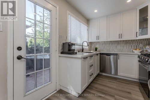 5190 Wood Crescent, Burlington, ON 