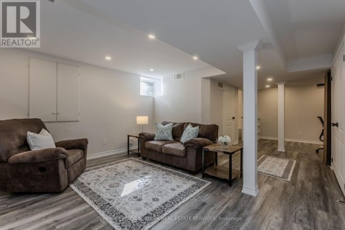 5190 Wood Crescent, Burlington, ON 
