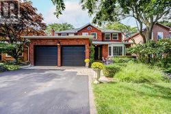 1511 STONEYBROOK TRAIL Oakville, ON L6M 2R4