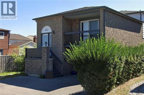 681 UPPER WENTWORTH Street Unit# 2 , Hamilton, Ontario L9A 4V6 2