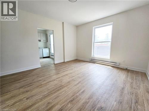 63 MAIN Street E Unit# 2 , Grimsby, Ontario L3M 1M7 3