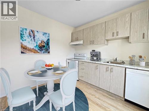 63 MAIN Street E Unit# 2 , Grimsby, Ontario L3M 1M7 5