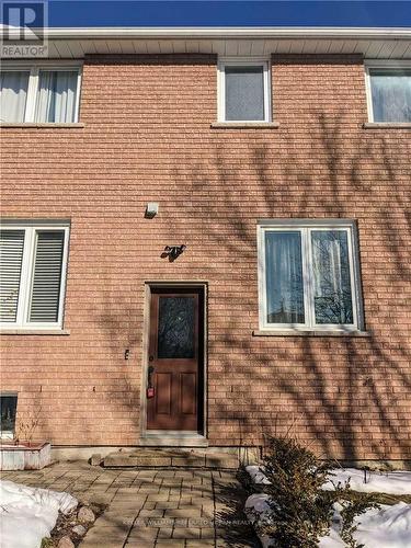 LOWER - 132 OLD SURREY LANE , Richmond Hill, Ontario L4C 8S6 2
