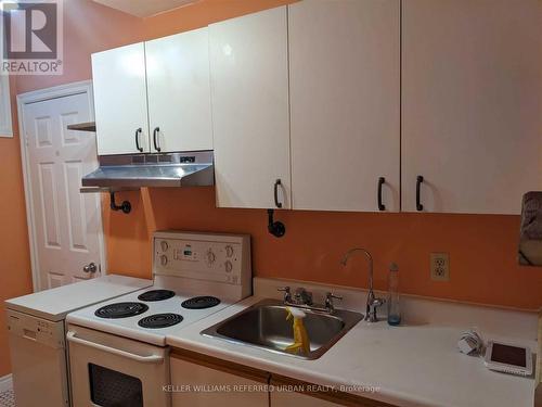 LOWER - 132 OLD SURREY LANE , Richmond Hill, Ontario L4C 8S6 4