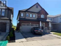 11 CASTLEBAY Street  Kitchener, ON N2R 0G5
