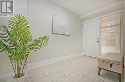 30 KENNETH WOOD CRESCENT  Toronto, ON M2N 0K3
