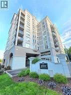 1000 CREEKSIDE Drive Unit# 102  Dundas, ON L9H 7S6