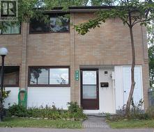 10 - 10 FLEETWOOD CRESCENT  Brampton, ON L6T 2E5
