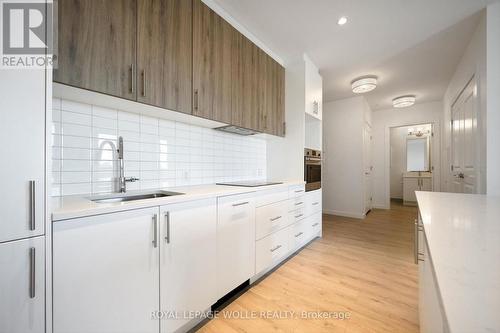 1607 - 181 KING STREET S  Waterloo, ON N2J 0E7