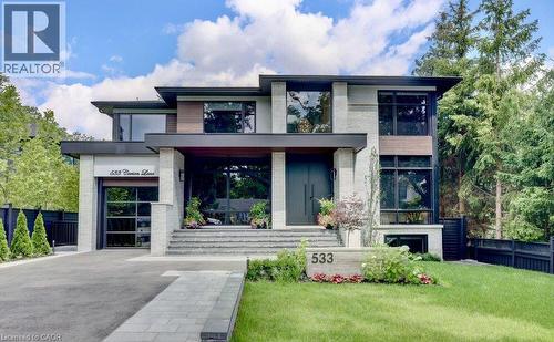 533 Carson Lane, Oakville, ON 