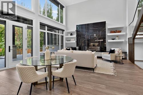 533 Carson Lane, Oakville, ON 