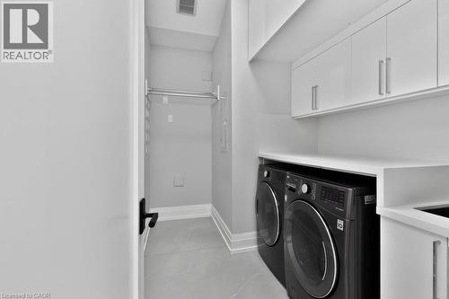 533 Carson Lane, Oakville, ON 