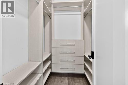 533 Carson Lane, Oakville, ON 