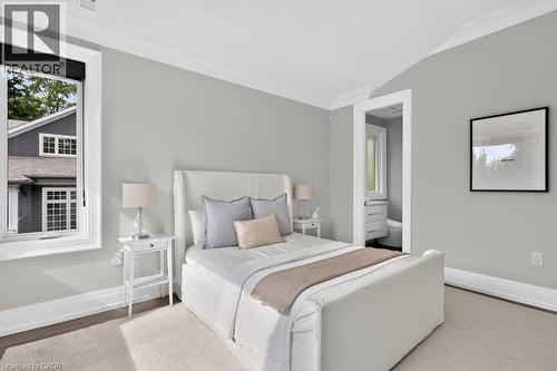 533 Carson Lane, Oakville, ON 