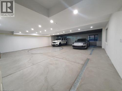 533 Carson Lane, Oakville, ON 