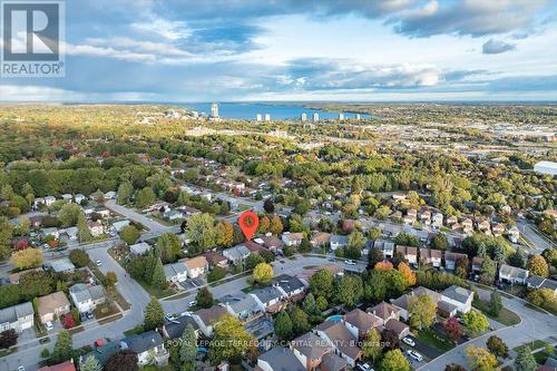 UPPER - 118 SHAKESPEARE CRESCENT , Barrie, Ontario L4N 6B6 3