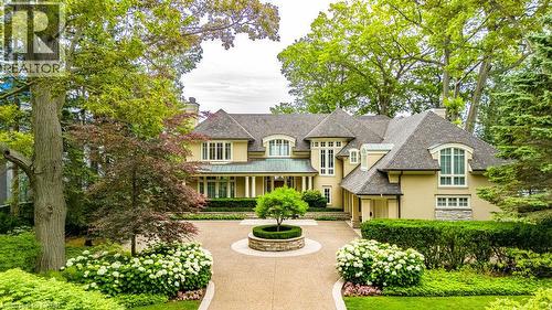 6 Ennisclare Drive, Oakville, ON 
