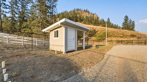 5531 6 Highway, Coldstream, BC 