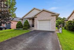 236 MARGARET STREET Dutton/Dunwich (Dutton), ON N0L 1J0