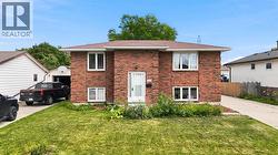 106 HASTINGS CRESCENT Sarnia, ON N7S 5K5