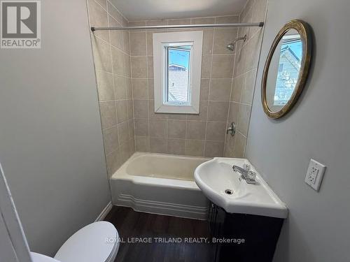 B - 202 COLBORNE STREET , London East (East K), Ontario N6B 2S2 5