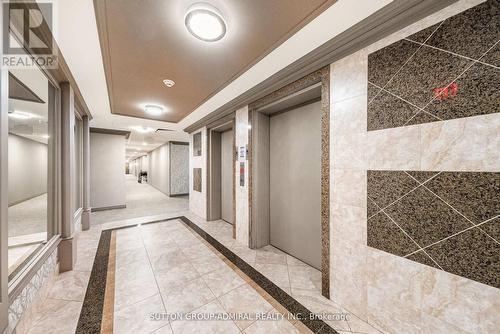 315 - 2 MAISON PARC COURT , Vaughan, Ontario L4J 9K4 4