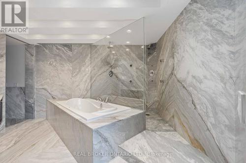 701 - 3 MCALPINE STREET , Toronto, Ontario M5R 3T5 3