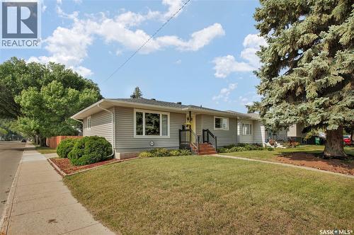 401 R Avenue N, Saskatoon, SK 