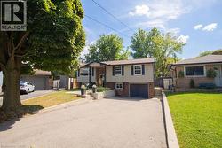 57 VALERY Court  Hamilton, ON L9C 2W2