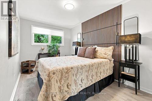 2407 Barclay Road, Burlington, ON 