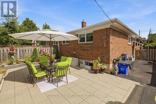 2407 Barclay Road, Burlington, ON 