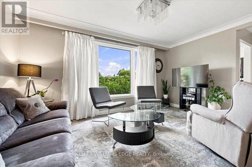 2407 Barclay Road, Burlington, ON 