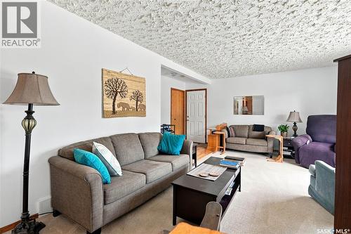 404 9Th Avenue, Rosthern, SK 