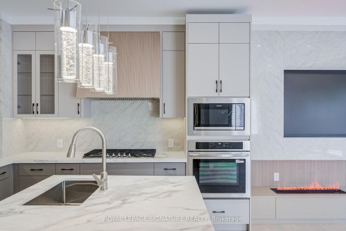 878 Atwater Avenue, Mississauga, ON 