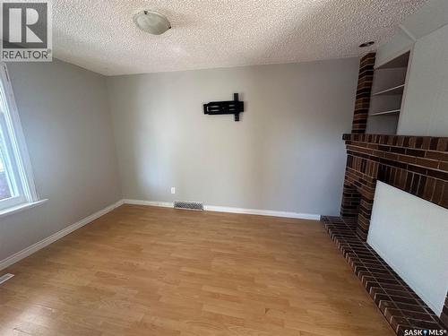 821 6Th Avenue Nw, Moose Jaw, SK 