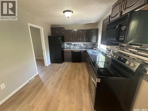 821 6Th Avenue Nw, Moose Jaw, SK 