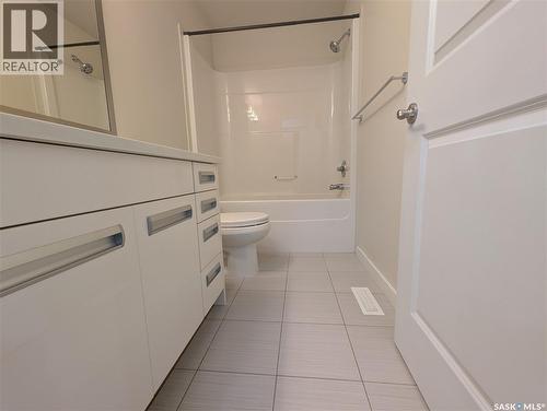 247 245 Ashworth Crescent, Saskatoon, SK 