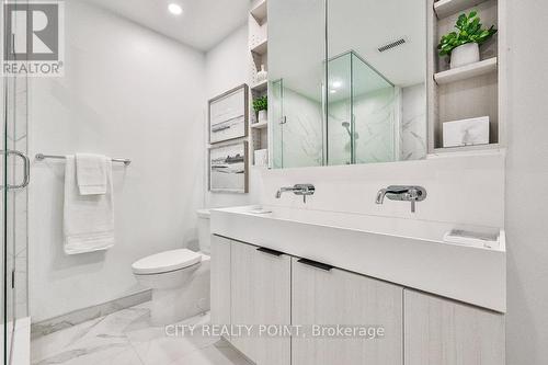 5 Pcs Ensuite Bathroom - 2204 - 370 Martha Street, Burlington, ON 