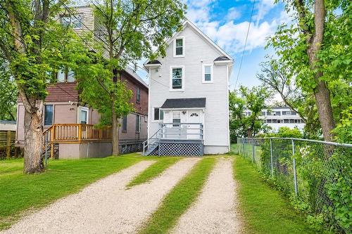 Rear parking. - 697 Sara Avenue, Winnipeg, MB 