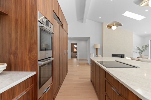 Kitchen - 476 Av. Townshend, Saint-Lambert, QC 
