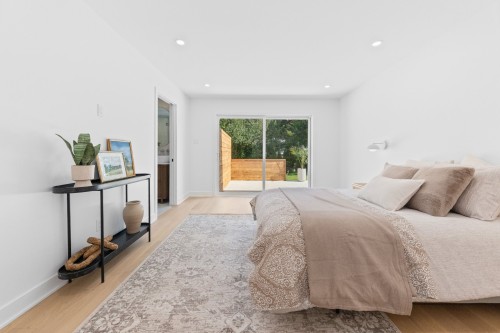 Master Bedroom - 476 Av. Townshend, Saint-Lambert, QC 